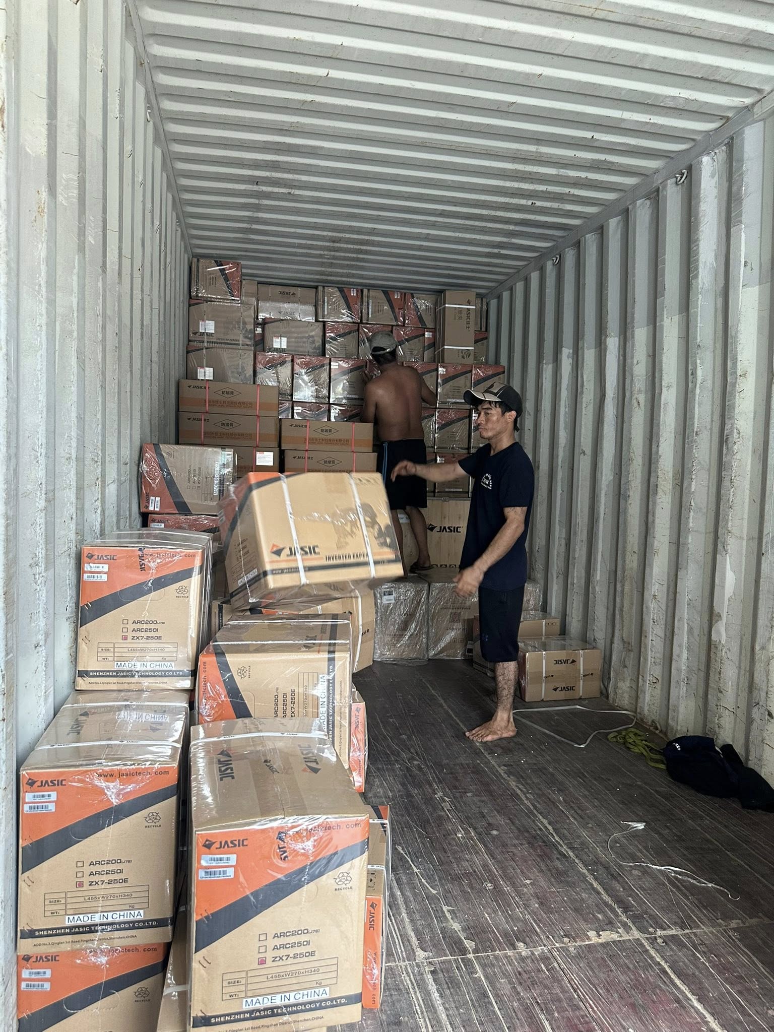 Bảng Giá Dịch Vụ Bốc Xếp Bốc Vác Mới Nhất tại Miền Nam Bảng Giá Dịch Vụ Bốc Xếp Bốc Vác Mới Nhất tại Miền Nam